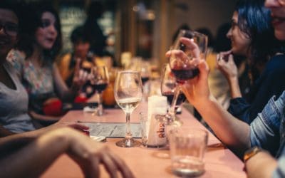 How to Split Restaurant Checks with Apple Pay Cash