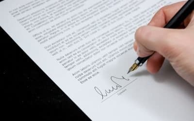 Tired of “Sent from my iPhone” as Your Email Signature?